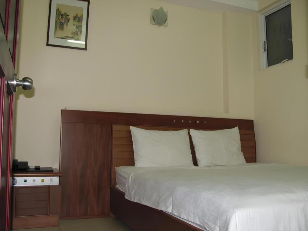 Khách sạn Blue River 2 *
